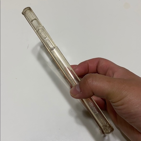 Clear Case - Picture 5 of 6